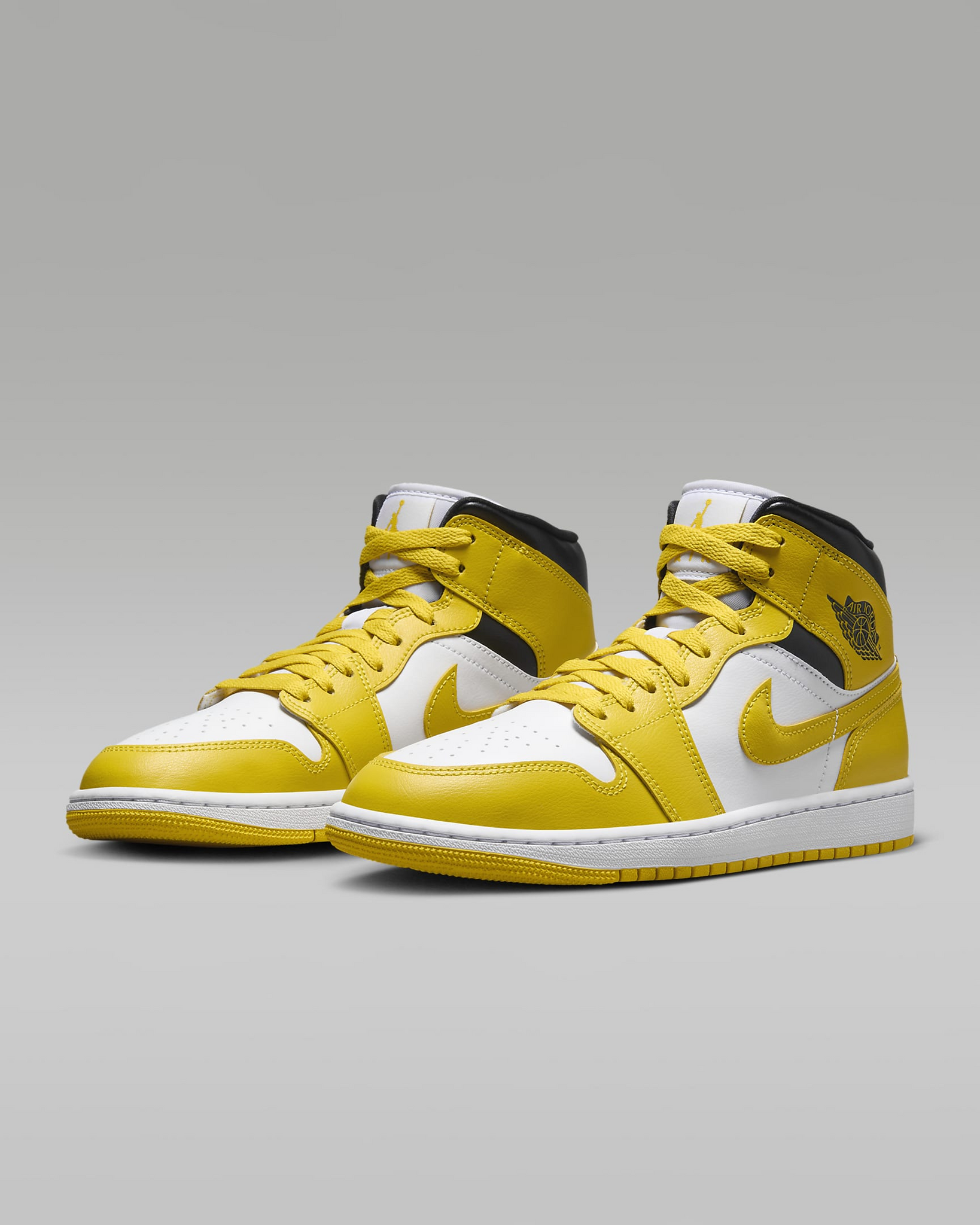 AIR JORDAN Mid #