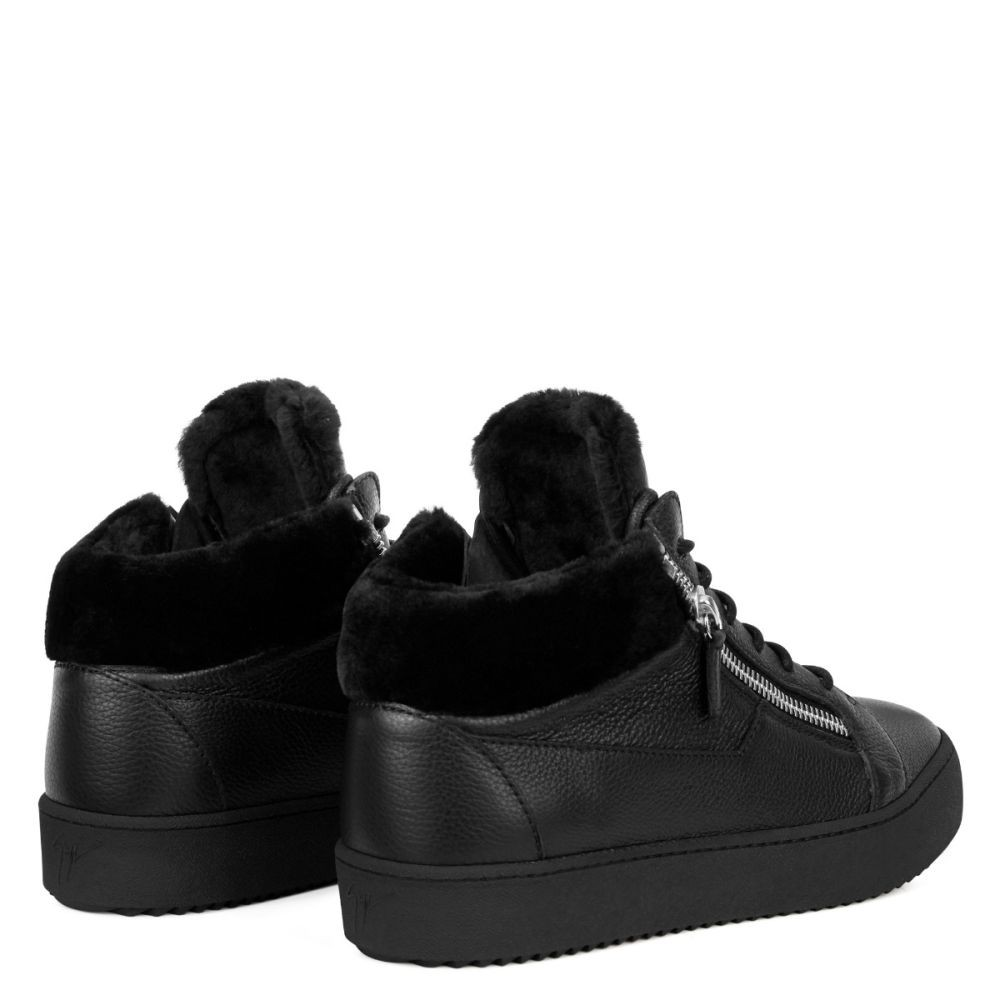 Giuseppe Zanotti Kriss Winter Black leathe RU00019001 #